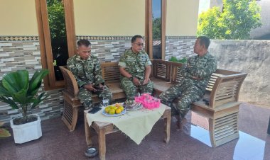 Sebagai bentuk perhatian dan kepedulian,Danramil 0804/01 Magetan Jenguk Anak Anggotanya Yang Sakit.